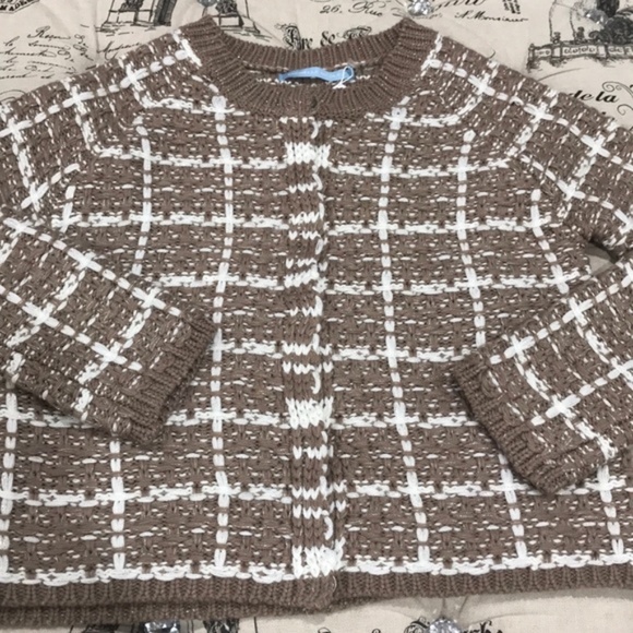 Michelle Nicole Cardigan - Picture 2 of 6